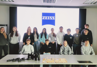 Betriebsbesichtigung bei Zeiss und Besuch der EAM an der LTS: MINT zum Anfassen!